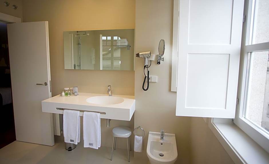 Carris Cardenal Quevedo