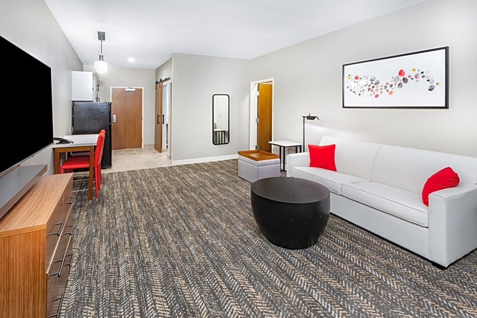 Hawthorn Suites by Wyndham Oklahoma City Airport Fairground