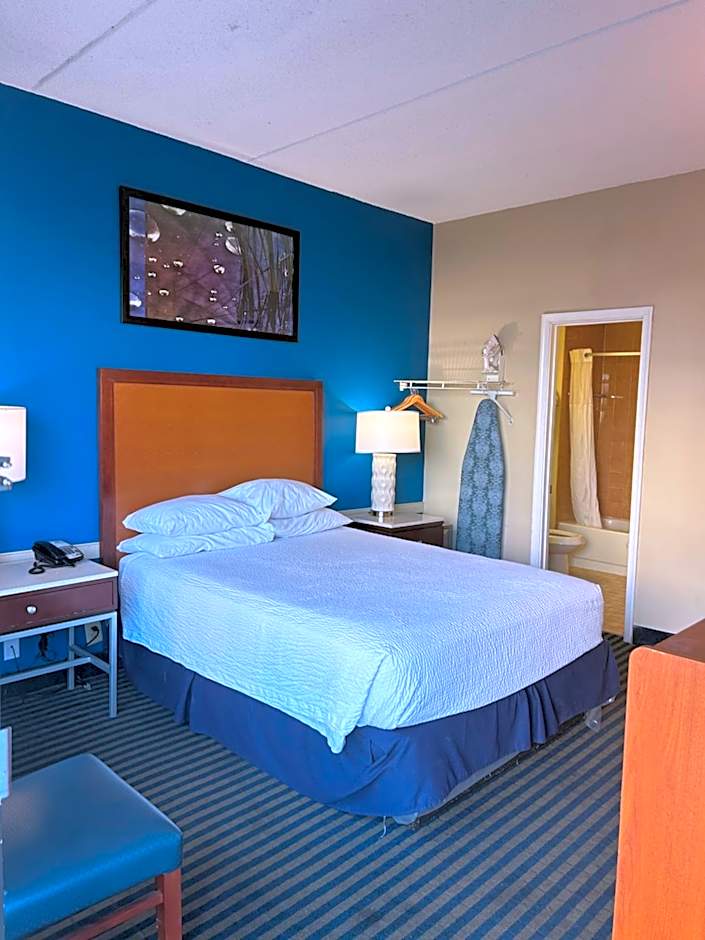 Days Inn by Wyndham Virginia Beach At The Beach