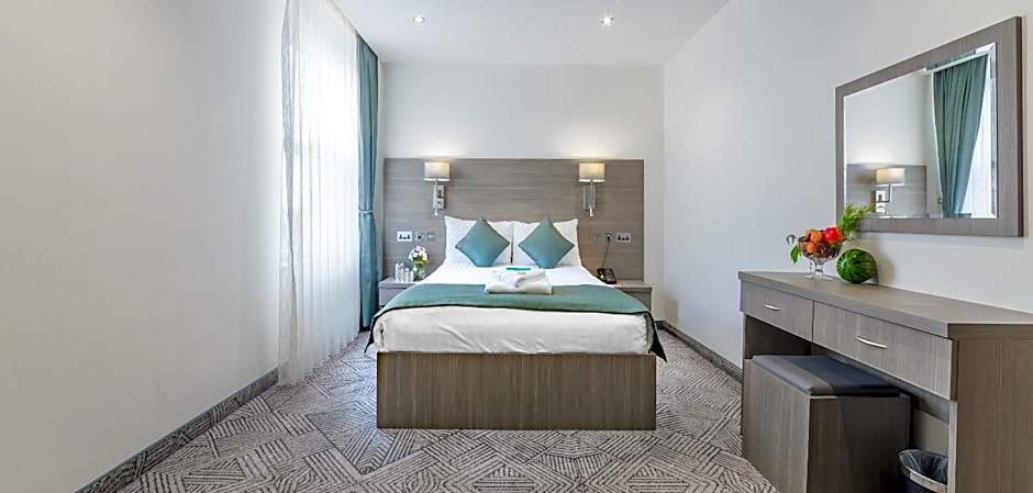 The Lion & Key Hotel