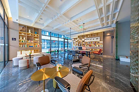 Atour Hotel Datong Dongxin Plaza High-speed Railway Station