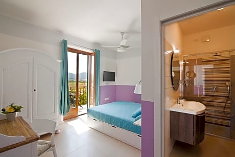 Deluxe Double Room with Balcony and Panoramic View