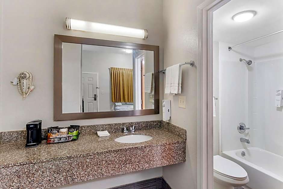 Red Roof Inn Atlanta - Kennesaw State University