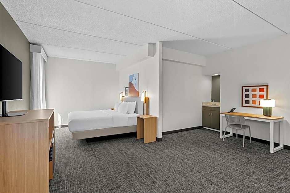 Spark by Hilton Des Plaines Chicago O'Hare