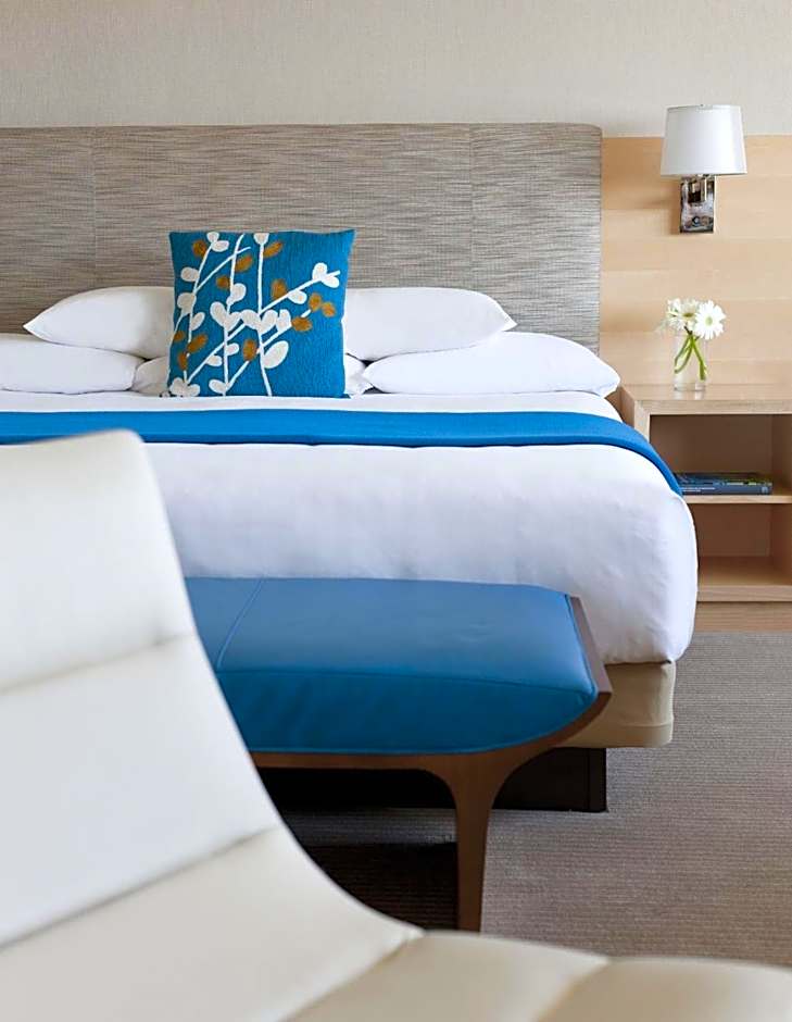 Photo 1 of 1 of 1 King Bed, Harbor View, High Floor