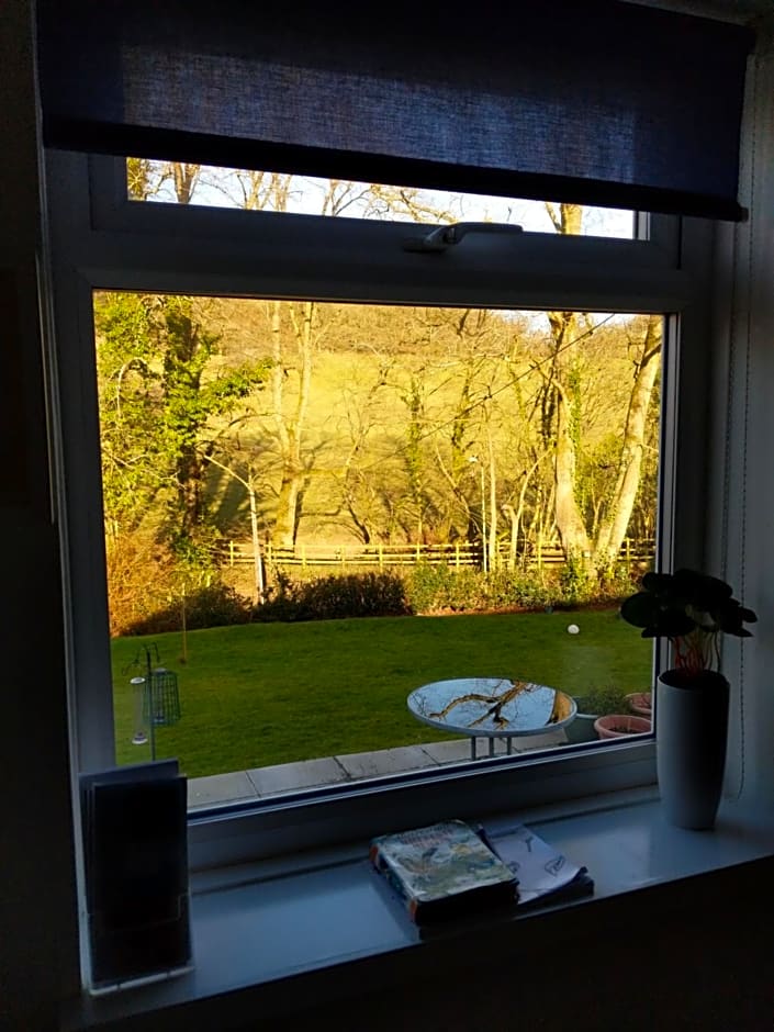 Hazler Lodge guest house