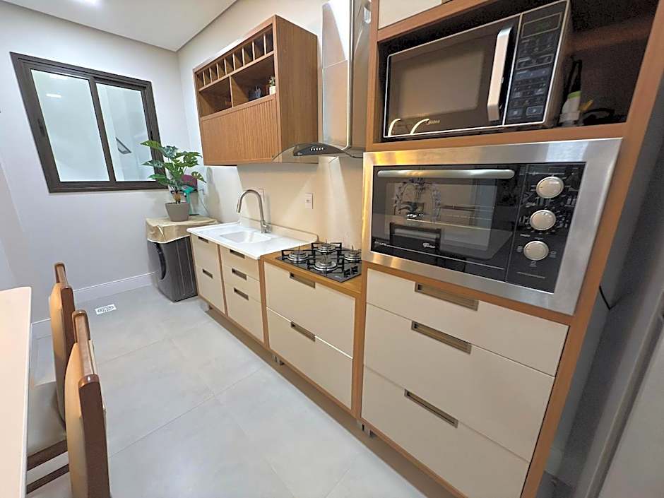 Cód 87 - Apartamento a 150 metros do mar!