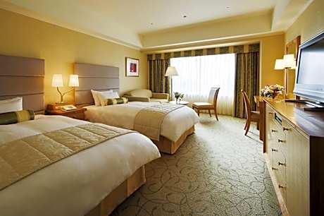 Superior Twin Room with River View - Non-Smoking
