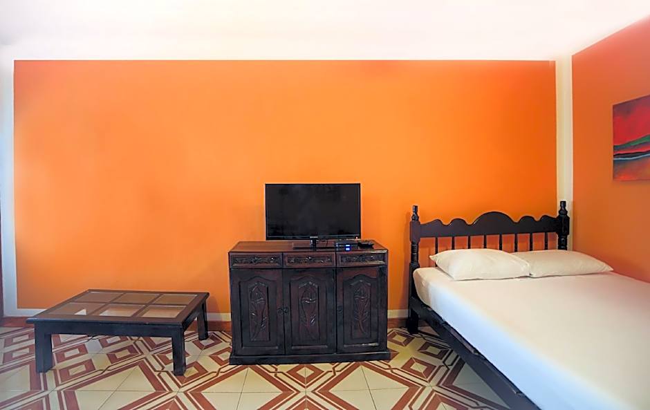 Alma y Mar Hotel & Suites by BFH