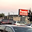 Premier Inn & Suites
