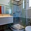 Sunrise Beach Suites