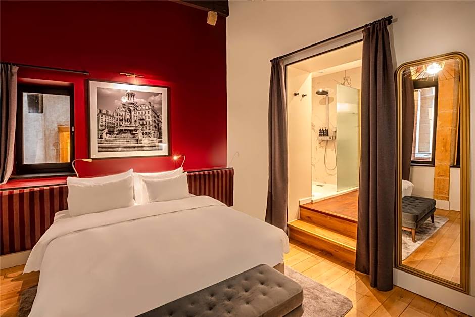 Cour des Loges Lyon, a Radisson Collection Hotel