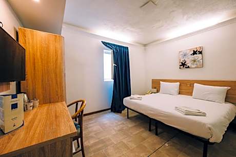 Twin Room No Balcony - Internal Shaft