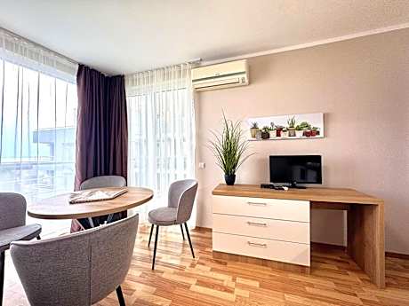 Studio with Sea View