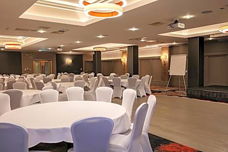 The Crown London, WorldHotels Distinctive