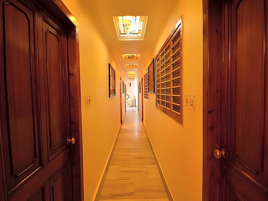 Hotel Happy Home the Lake Paradise