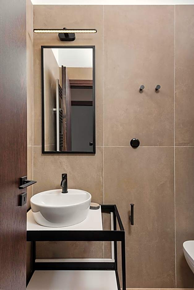 12 PYLES Living History