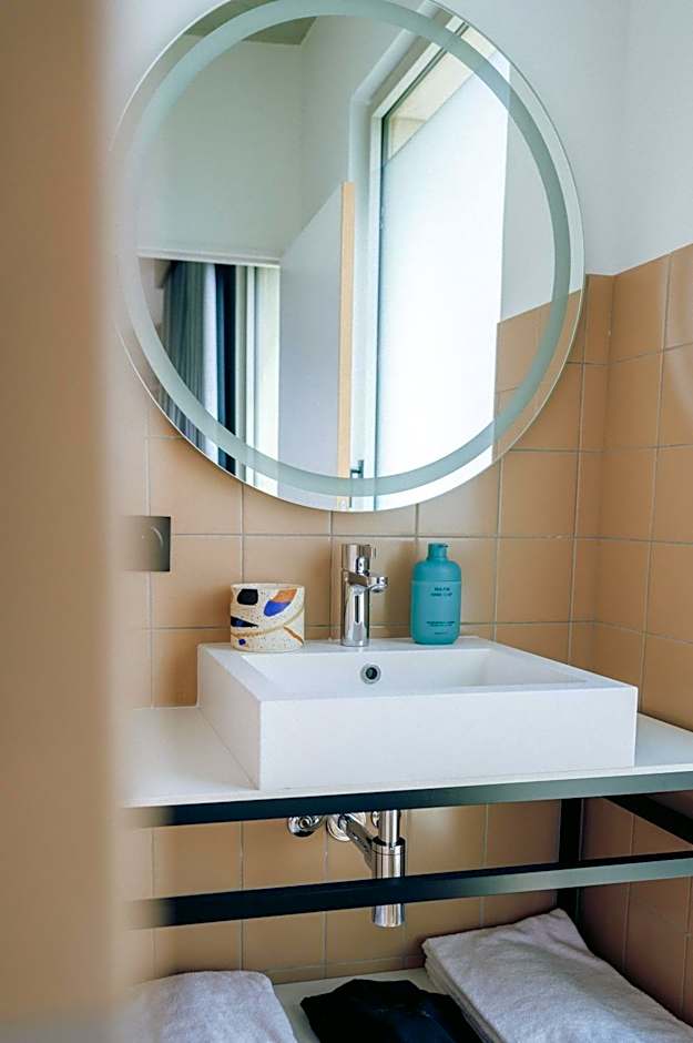 JOST Hôtel Bordeaux Centre Gare Saint Jean