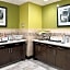 Hampton Inn By Hilton & Suites Dallas Market Center