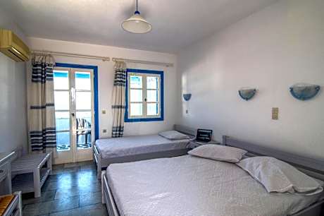 Studio Apartment with Sea View