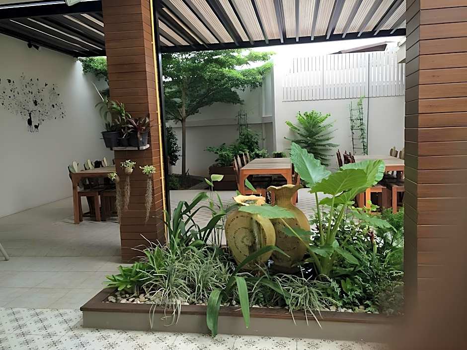 Dino Studio Luxury Homestay