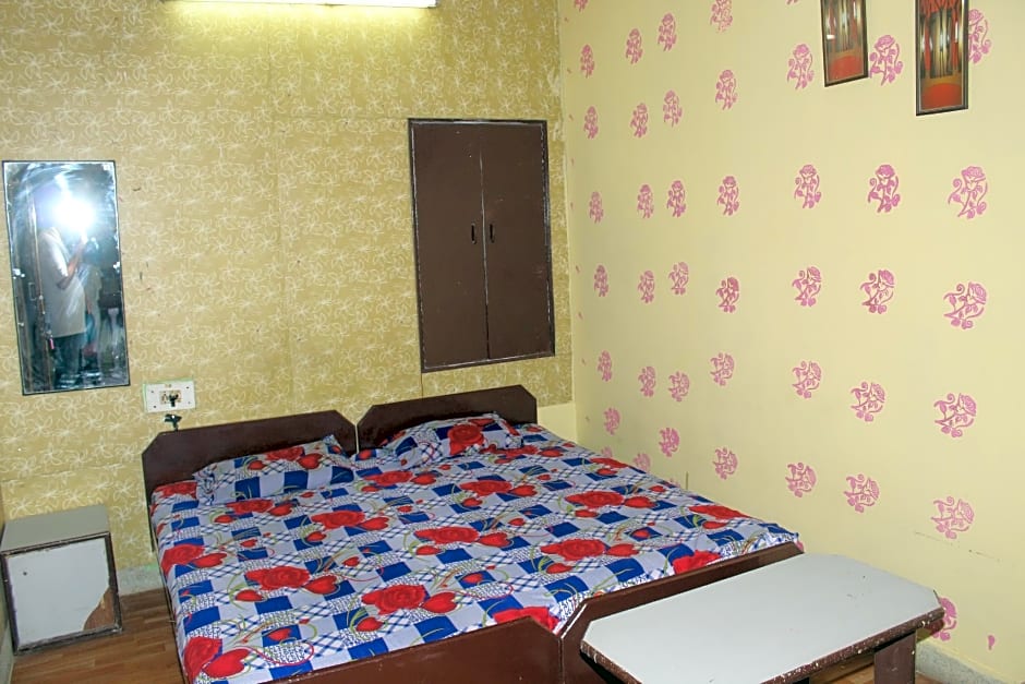Hotel Raj Bed & Breakfast