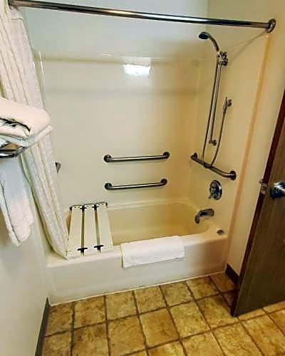 Quality Inn & Suites