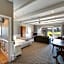 Manata Homestead & Lodge