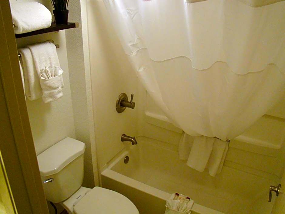 Infinity Inn & Suites