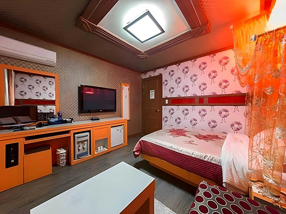 Paradaise Motel