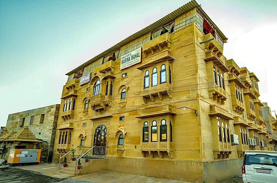 Hotel Marina Mahal