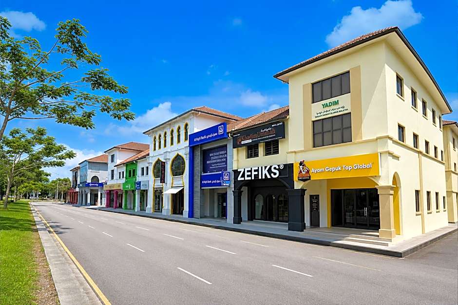 Palette - Near Amanjaya Mall Formerly El-Zahraa