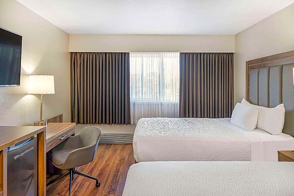 Days Inn by Wyndham Victoria On The Harbour