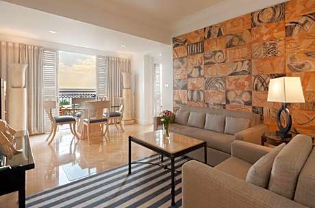 Two Bedroom Sea View Deluxe Suite