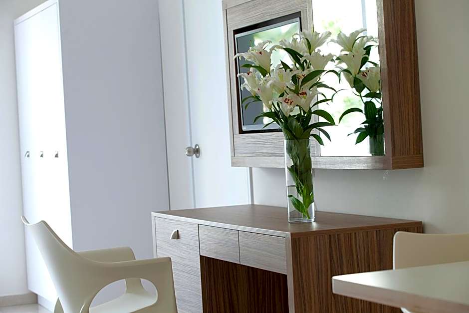 Princessa Vera Hotel Apartments