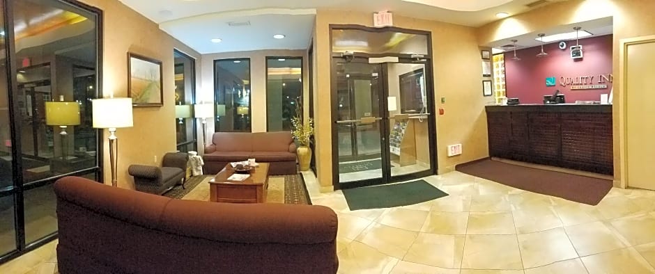 Quality Inn 