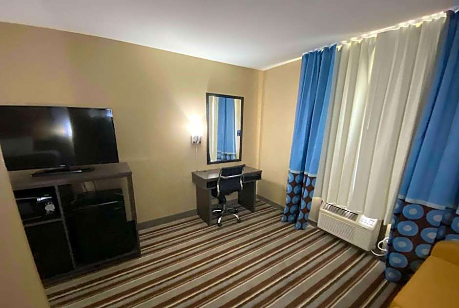 Super 8 by Wyndham Independence KS