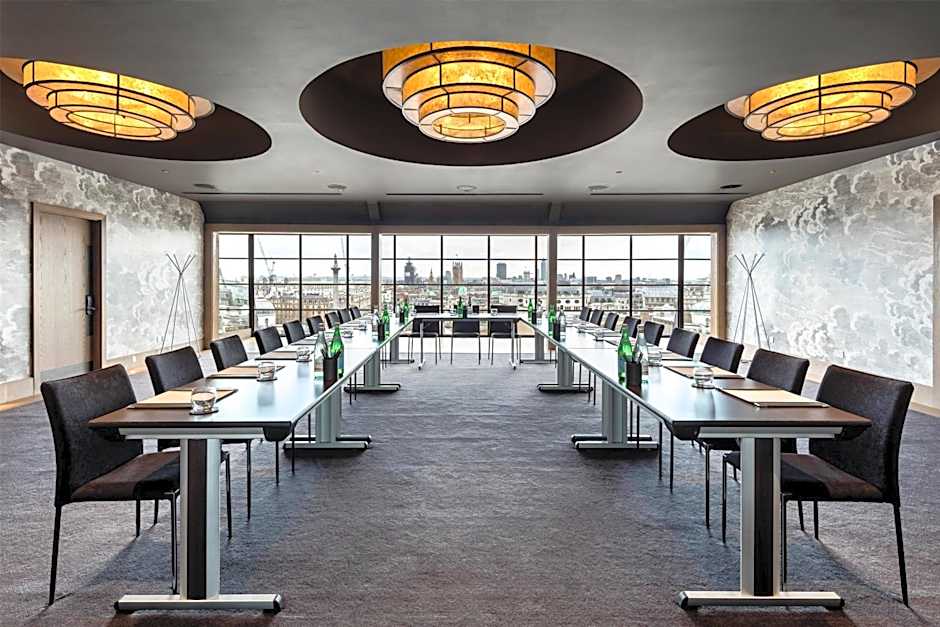 Radisson Blu Hotel, London Leicester Square