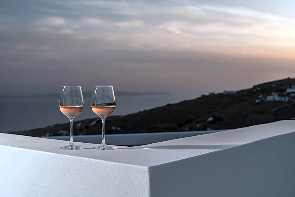 Blu Dot Tinos