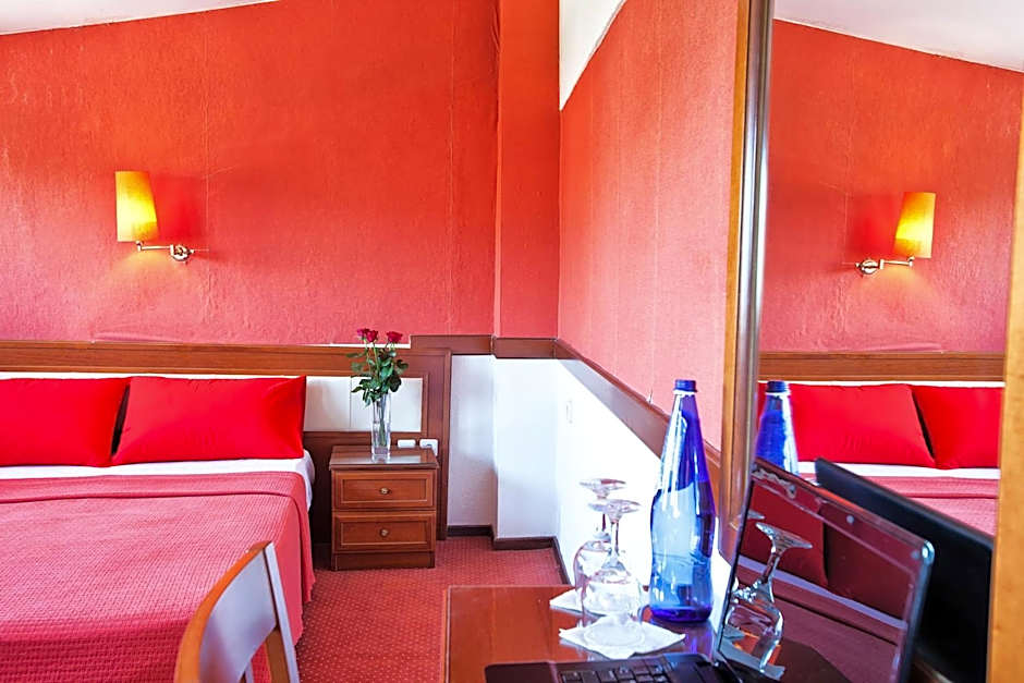 Anastassiou Hotel - Bike and motorcycle friendly hotel