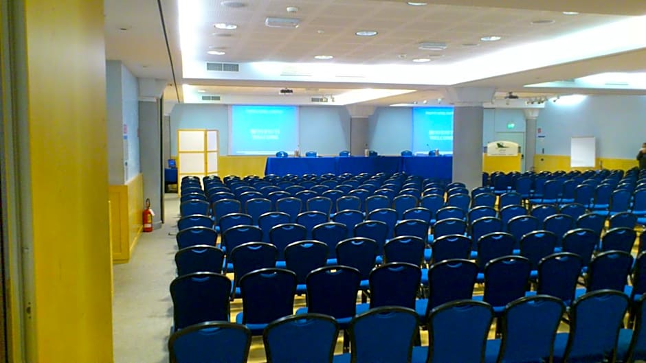 Pacific Hotel Fortino