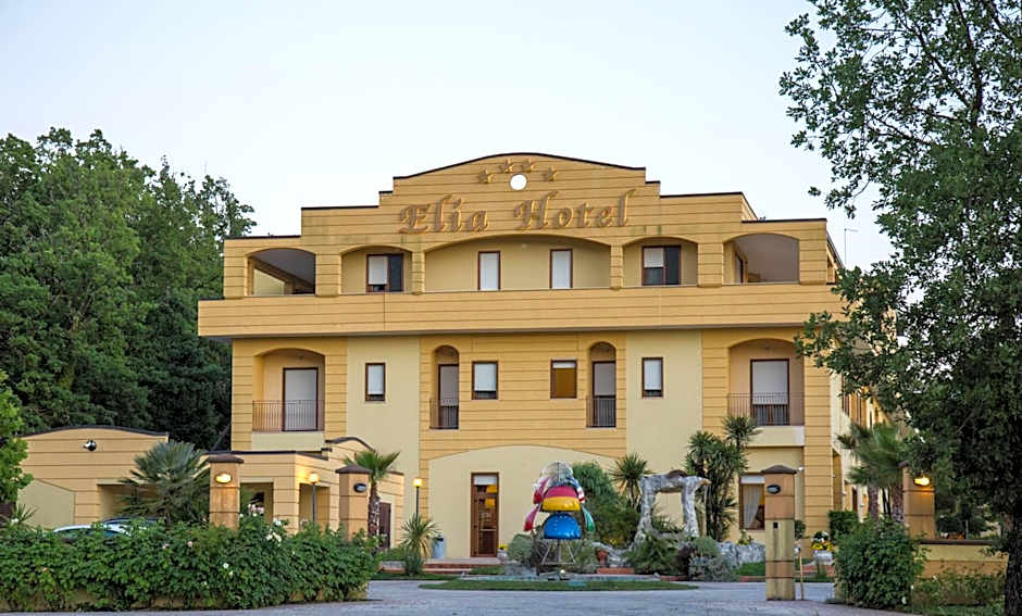 Elia Hotel