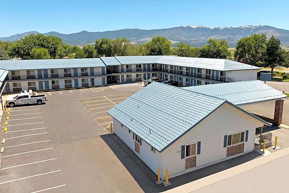 Super 8 by Wyndham Susanville