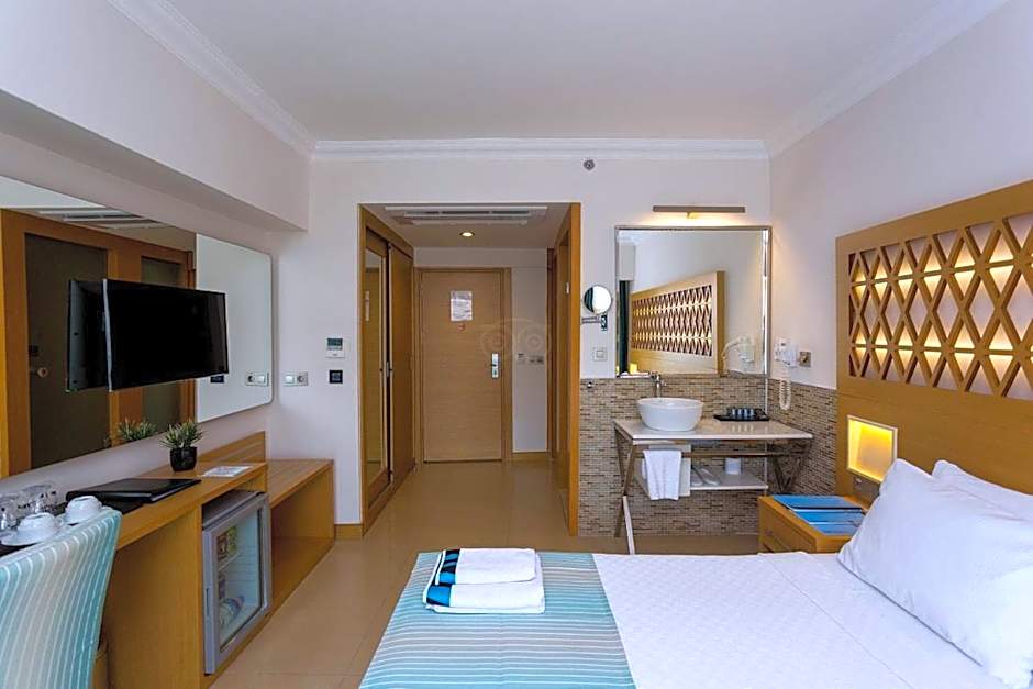 Aurasia Design Hotel