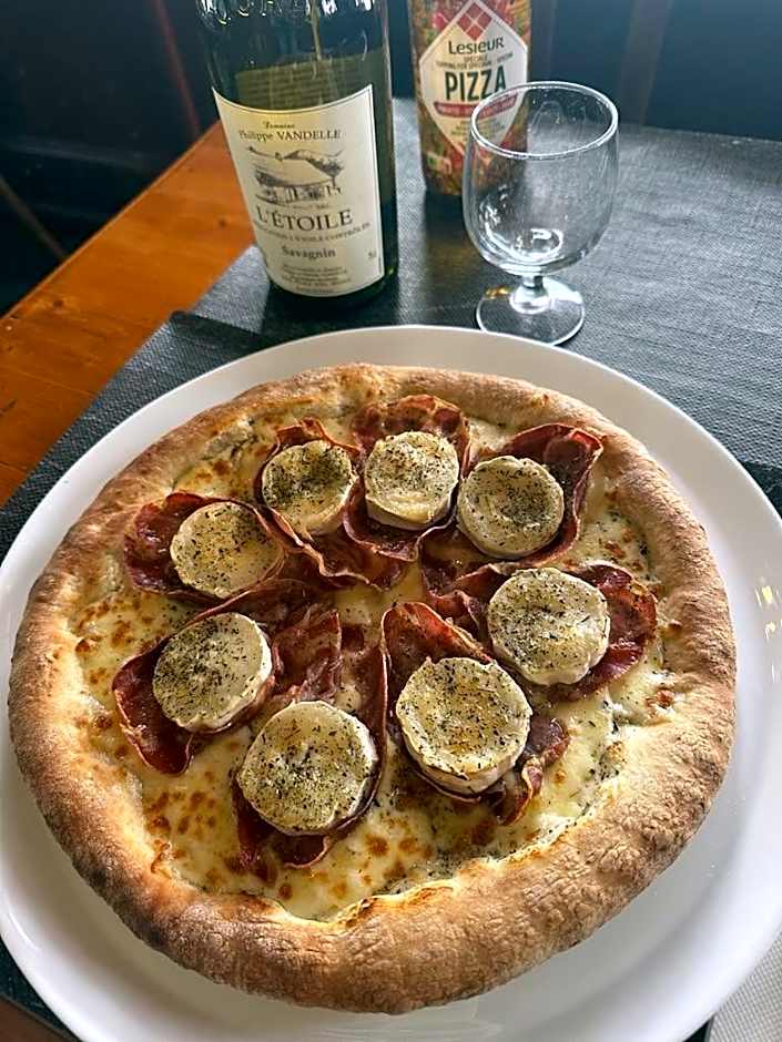 Hôtel Terminus - Pizzeria Pizz'a gogo - salle de sport - face à la gare