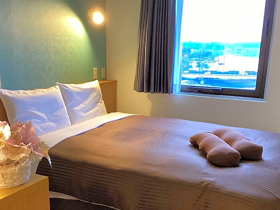Mito Hotel Season