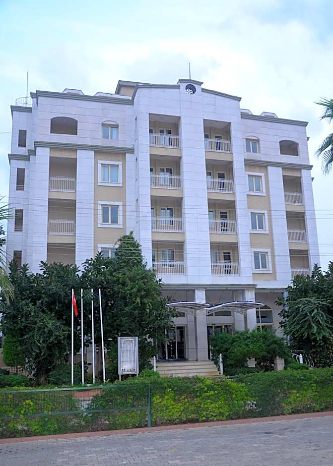 Almena Hotel