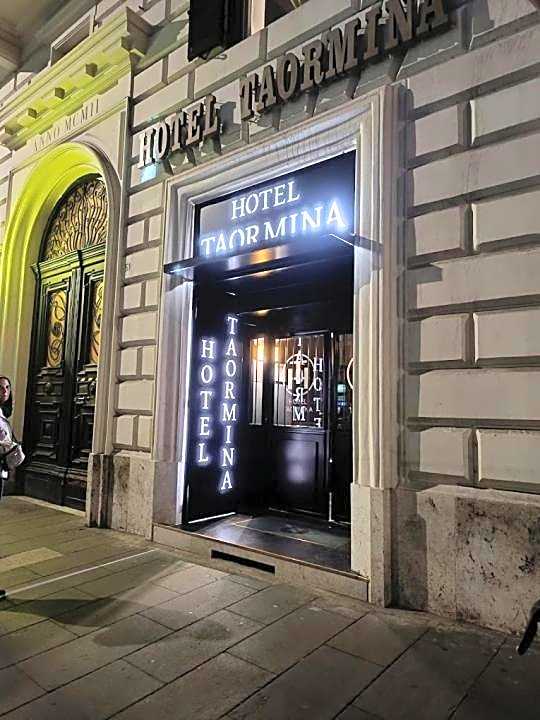 Photo 1 of 32 of Hotel Taormina