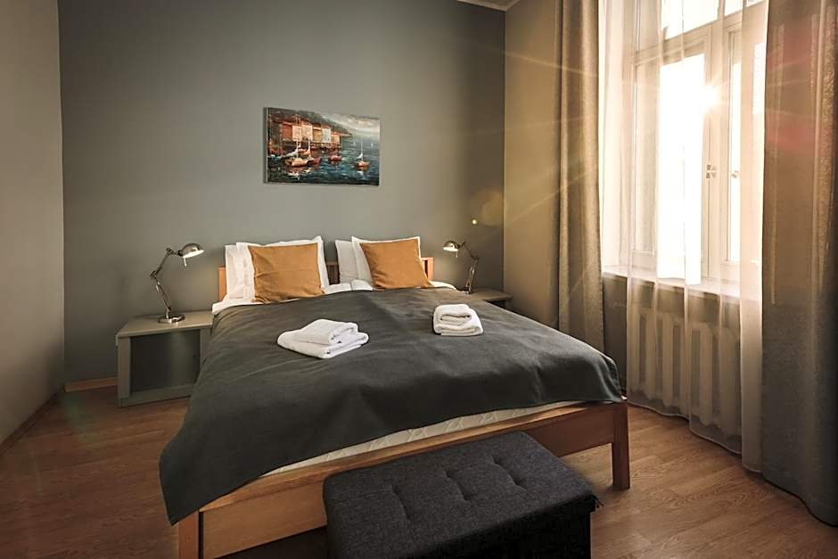 Bearsleys Downtown Apartments