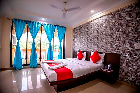 Om Palace